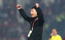 Báo Hàn Quốc tranh luận: 'Kim Sang Sik - Park Hang Seo, ai giỏi hơn?'