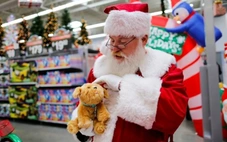 Mùa Giáng sinh đắt đỏ vì thuế quan