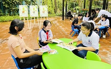 Những lần đọc sách đáng nhớ lại diễn ra ở những nơi hoàn toàn không lý tưởng