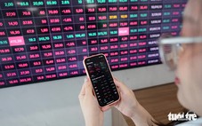 Cuối phiên 25-12, VN-Index 'bốc hơi' gần 40 điểm