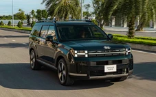 Tin tức giá xe: Hyundai Santa Fe Hybrid vừa ra mắt đã giảm hàng chục triệu đồng tại đại lý