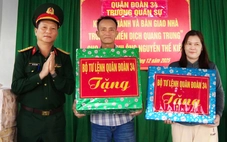 Quân đoàn 34 bàn giao 2 căn nhà cho người dân Gia Lai