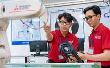 Thị trường lao động 2026 dự báo phân hóa, lương nhiều vị trí đi lùi, nhân sự số tăng nóng