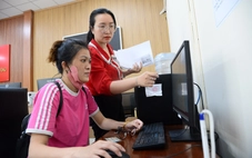 Thu thủ tục hành chính về một mối: 'phép thử' của chính quyền phục vụ