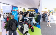 VinFast mang loạt xe hot đến trung tâm triển lãm lớn nhất ĐNÁ: Có mẫu tải điện đầu tiên ở Việt Nam