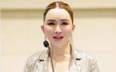 Cựu CEO Miss Universe bị phạt 2 năm tù vì tội lừa đảo