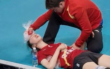 Ngôi sao Trung Quốc ngất xỉu vì 'gánh team', làng bóng chuyền tranh cãi