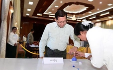 Myanmar bầu cử lần đầu sau đảo chính: Lá phiếu giữa nội chiến và hoài nghi