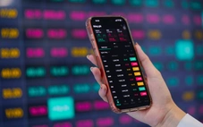 Chứng khoán 'bùng nổ' phiên đầu tuần, VN-Index lấy lại mốc 1.750 điểm