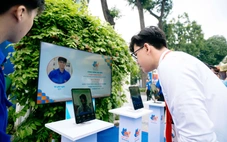 Check-in bằng AI, robot trình diễn công nghệ tạo dấu ấn tại Đại hội Đoàn TP.HCM lần thứ I