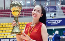 Ngắm nhan sắc của hoa khôi bóng chuyền được chọn cầm cờ cho Thể thao Việt Nam