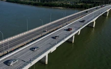 Mở ‘nút cổ chai’ cầu Gianh, cầu Quán Hàu, người về quê ăn tết hết lo tắc đường