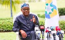 Thực hư chuyện một bộ trưởng Nigeria bị bắt tại Pháp, thậm chí bị ông Trump dẫn độ sang Mỹ?