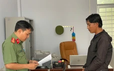 Bắt tạm giam người đưa tàu cá ra vùng biển nước ngoài khai thác trái phép