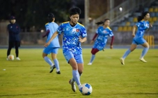 Tuyển nữ Việt Nam - Malaysia: Cuộc đua chiếm lợi thế