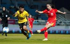 Hot girl Thanh Nhã bất lực 'phá lưới' Malaysia dù Việt Nam thắng 7-0