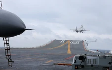 Máy bay Trung Quốc khóa radar máy bay Nhật Bản