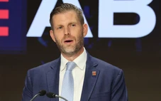 Giàu gấp 10 lần sau khi cha trở lại Nhà Trắng, con trai ông Trump úp mở tranh cử tổng thống