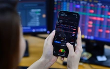 Dòng tiền 'co' lại, lượng tài khoản chứng khoán mới mở xuống mức thấp nhất 4 tháng