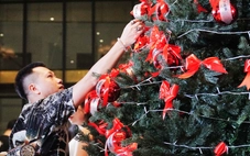 Gây quỹ hỗ trợ trẻ em khuyết tật, thiệt hại mưa lũ, Giáng sinh Nha Trang thêm ấm áp