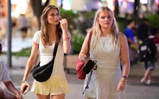 Khách quốc tế 'đổ bộ' Việt Nam cao nhất từ trước đến nay