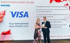 Visa và Techcombank được AmCham vinh danh với Giải thưởng Sáng tạo Công nghệ ESG 2025