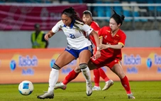 Các cô gái Việt Nam trong vòng vây những 'người khổng lồ' Philippines