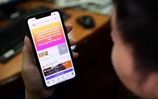 Phụ huynh TP.HCM cầu viện AI cho con luyện thi lớp 6