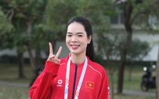 Hoa khôi Thanh Thúy: 'Tôi xúc động khi được cầm cờ Việt Nam tại SEA Games'