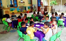 Nhà trường lo lắng sau lùm xùm dự án 'Nuôi em Nghệ An'