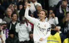 Tin tức thể thao sáng 24-2: 'Siêu phẩm' của Modric giúp Real Madrid bám đuổi Barca