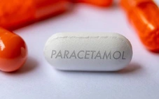 Uống paracetamol giảm đau đầu sau khi nhậu: Tác hại khôn lường