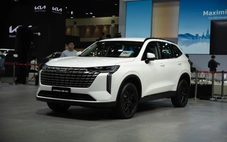 Haval H6 2025 có gì: Tinh chỉnh thiết kế, 2 màn lớn, bản PHEV đổi pin giảm tầm vận hành thuần điện