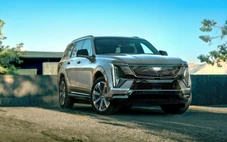 Cadillac Escalade IQL: SUV điện hạng sang rộng hàng đầu thế giới, hàng ghế 3 người lớn ngồi vô tư