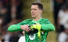 Màn trình diễn đỉnh cao của hai thủ môn Szczesny và Alisson