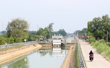 Kênh Đông phủ xanh vùng đất thép