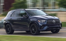 Mercedes-Benz 'hiện thực hóa giấc mơ của người dùng', tăng sản xuất động cơ V8