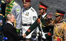 Khối trưởng bắt tay Tổng thống Nga Putin: Đây là niềm tự hào của toàn khối