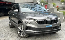 Tin tức giá xe: Skoda Karoq giảm tới 275 triệu tại đại lý, giá thực tế nay thấp hơn Yaris Cross