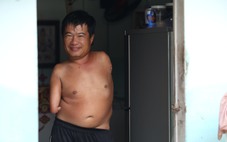 Người dân xóm trọ ở Thủ Đức gượng gậy sau trận mưa  'nhấn chìm' nửa căn nhà