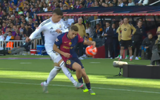 Barcelona đòi giải thích sau phát ngôn 'tạ ơn Chúa' của VAR ở El Clasico