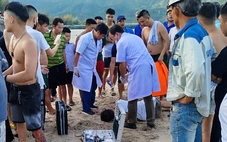 Cứu hai cậu cháu bị đuối nước khi tắm biển tại Đà Nẵng