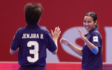 Futsal nữ Thái Lan đè bẹp Hong Kong, giành quyền vào bán kết