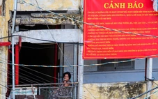 Sống thấp thỏm trong những chung cư cũ giữa lòng TP.HCM