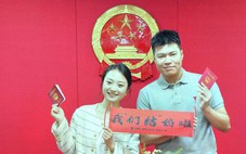 Bắc Kinh cho đăng ký kết hôn ở công viên, chùa... dân không còn phải về quê