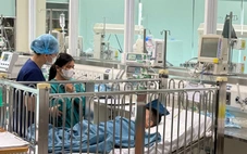 Cháu bé trong clip ‘nộp đủ tiền mới cấp cứu’ ở Nam Định được xuất viện