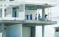 Công nhân thiệt mạng do xe rùa công trình rơi trúng
