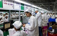 Apple đối mặt áp lực về việc chuyển sản xuất iPhone về Mỹ
