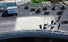 Vết sụt lún trên nút giao ngàn tỉ ở Nha Trang là do dầu mỡ