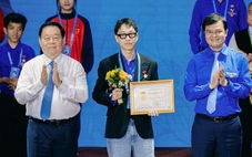 Ca sĩ Hòa Minzy, rapper Double2T được tuyên dương Thanh niên tiên tiến làm theo lời Bác
